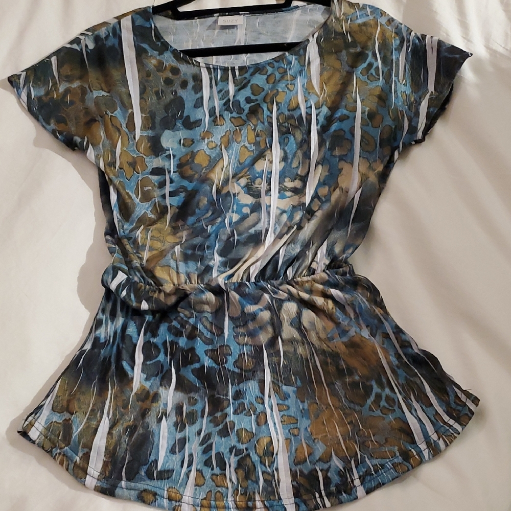 Like NEW! Chic Blue and Brown Patterned Blouse, Stretchy